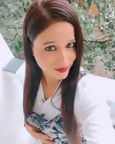 Call Girls in Dahod